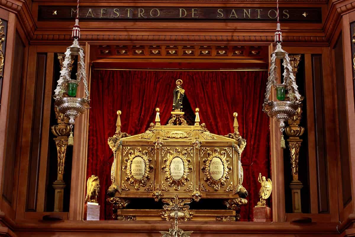 Los restos de San Juan de Ávila se encuentran en la basílica de Montilla
