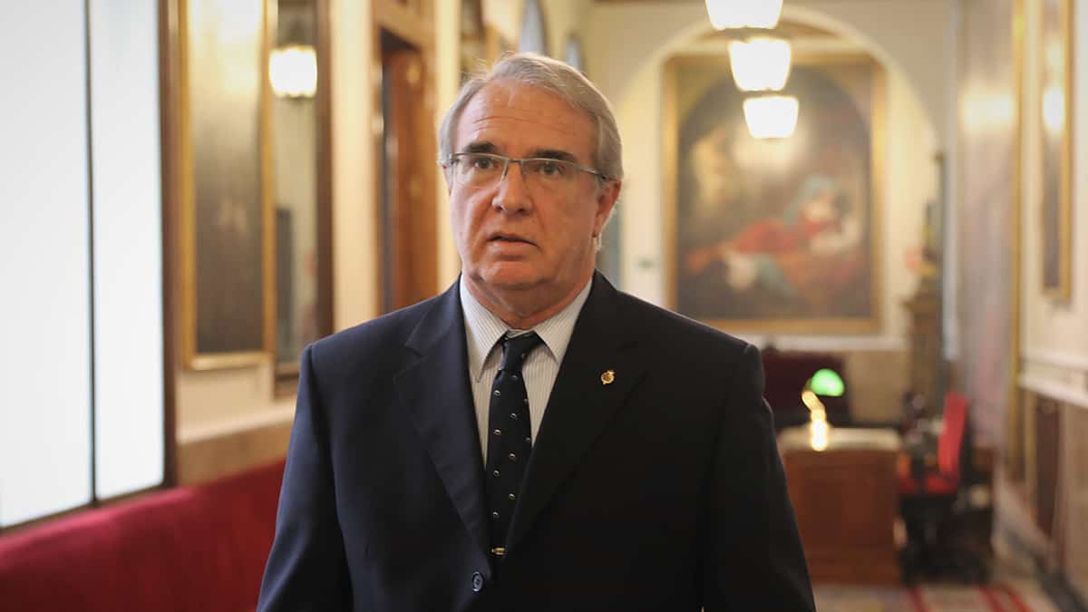 El médico y senador de Vox José Manuel Marín