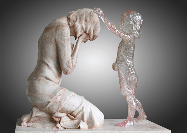 Escultura sobre el trauma post aborto de Martin Hudacek
