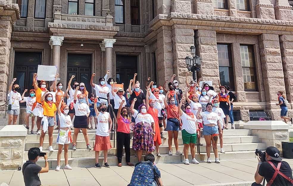 40 abortistas se manifiestan contra la Ley de Latido del Feto de Texas el 1 de septiembre