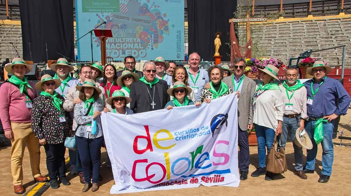El arzobispo Sáiz Meneses, consiliario de Cursillos, con los cursillistas en la Ultreya Nacional en Toledo en verano de 2022