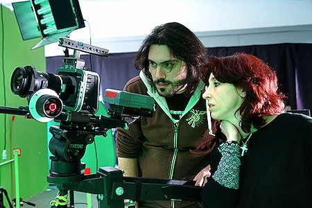 Giovanni y Valeria filmando su película sobre santa Veronica Giuliani