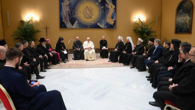 Delegados de las distintas religiones de Ucrania se reúnen con el Papa Francisco