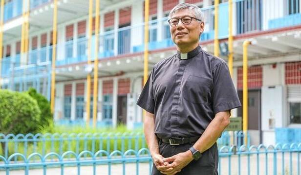 El obispo Stephen, un jesuita en Hong Kong