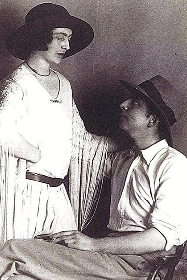 Roy Campbell y su esposa Mary.