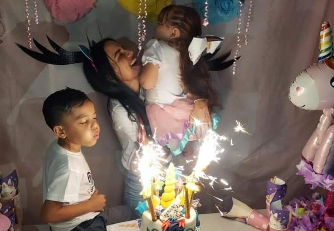 Maximiliano, Natalie y su mamá Jefraly, de cumpleaños; la vida es algo hermoso para celebrar