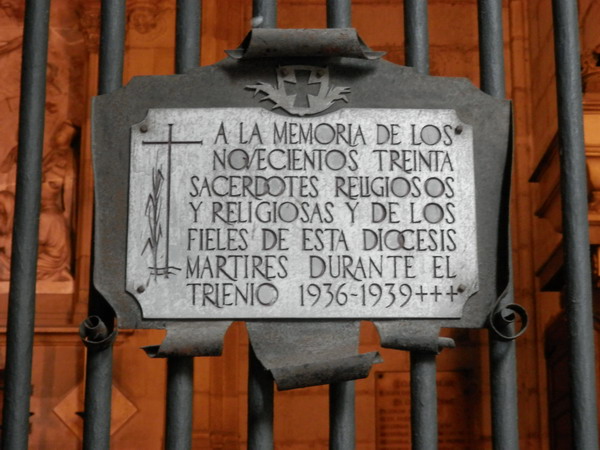 Placa en la capilla de los mártires de la catedral de Barcelona