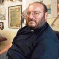 El sacerdote «cazapedófilos» advierte que las redes sociales son un oasis de pedófilos