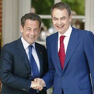 Zapatero junto a Sarkozy
