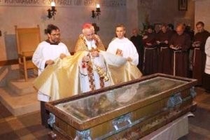 El cuerpo de san Pío de Pietrelcina descansa en su nueva ubicación