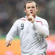 Impiden a la estrella del futbol inglés Wayne Rooney hablar de su fe en público