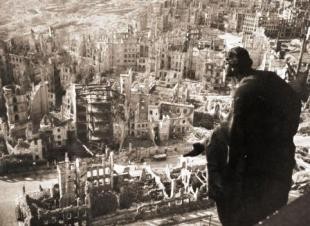 Dresde 1945: Europa bajo los escombros