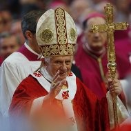 Benedicto XVI en la misa de San Pedro y San Pablo
