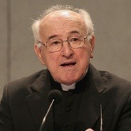 Un cardenal bávaro propone dureza con los curas rebeldes opuestos al celibato, cisma incluido