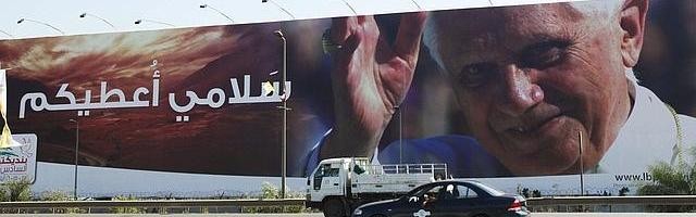 Un anuncio en Líbano de la visita del Papa