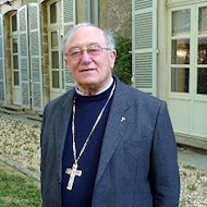 Armand Maillard, arzobispo de Bourges.