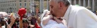 «Dejemos que el Espíritu Santo nos diga esto: que ¡Dios es amor!», proclama el Papa Francisco