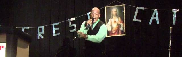 Félix Pimentel es un cantante y predicador católico que comparte su experiencia de salvación