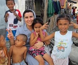 Mapi Rodríguez, misionera del Santísimo Sacramento, española en los barrios pobres de Manila