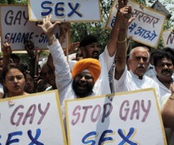 El nacionalismo indio considera que la homosexualidad -y el cristianismo, y el islam- son contrarios al país