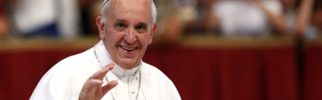 El Papa en la entrevista a La Stampa invita a abrirse a la ternura de Dios y la esperanza que trae la Navidad