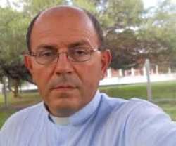 El padre José Demetrio pasa de ser director de colegio a obispo... hay más de cien obispos españoles fuera de España