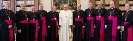 El Papa con uno de los grupos de obispos españoles que ya han pasado por la visita ad limina