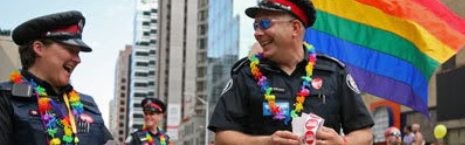 Policía gay lista para censurar