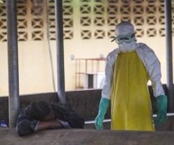 En el hospital católico de Monrovia murieron 10 sanitarios y misioneros por ayudar contra el ébola - ahora llegan refuerzos
