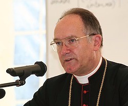 Los contactos entre Roma y los lefebvristas continuarán, confirmó el obispo Bernard Fellay.