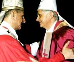 El Papa Pablo VI saluda a Joseph Ratzinger, entonces obispo de Munich