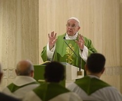El Papa Francisco explica el sentido de las Escrituras en sus homilías desde Santa Marta
