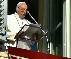 Francisco reiteró una idea de San Juan Pablo II: abrir las puertas a Cristo que llama.