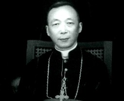 El obispo Kung Pin Mei fue detenido en 1955 y estuvo preso 30 años... los comunistas encarcelaron además a otros mil católicos de Shanghai