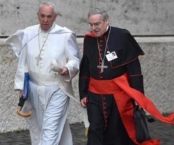 El cardenal Sistach con el Papa Francisco el pasado 10 de octubre de 2015, al iniciarse el Sínodo de la Familia