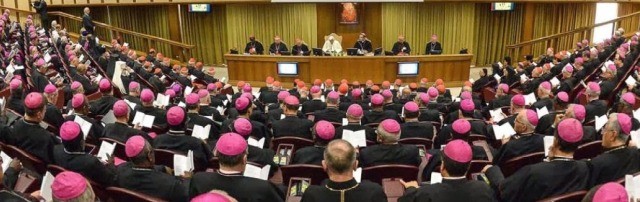 Una panorámica de la sala sinodal del Vaticano
