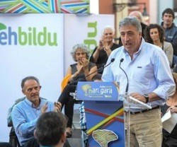 Joseba Asiron, alcalde de Pamplona, de EH Bildu, dice que quienes protestan por la blasfemia tensan la convivencia