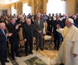 El Papa Francisco con misioneros claretianos el pasado mes de septiembre... Un tercio de los territorios eclesiales son oficialmente zona de misión