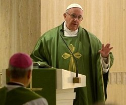El Papa Francisco anima a hacer vida las Escrituras cuando predica en Santa Marta