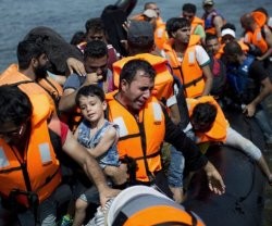 Decenas de miles de refugiados han llegado a las islas griegas y la UE busca formas de devolverlos a Turquía