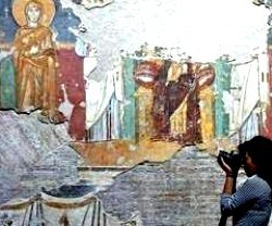 De estilo bizantino, el templo de Santa María Antigua quedó sepultado por un terremoto en el siglo VIII en Roma y hoy se vuelve a visitar