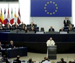 Francisco en su visita al Europarlamento - la UE reconoce su defensa de los valores y la unidad