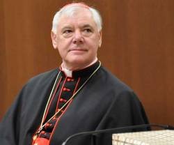 El cardenal Müller ha presentado su libro Informe sobre la Esperanza en Mallorca
