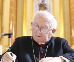 El cardenal Cañizares ha respondido con cartas y discursos a los bulos que se lanzan difamándole