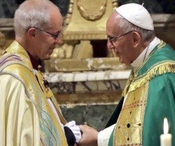El Papa Francisco y el Primado anglicano, Justin Welby, en su oración conjunta de vísperas