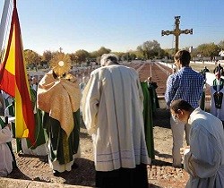 Eucaristía en el cementerio de los mártires de Paracuellos