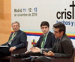 De izquierda a derecha, Juan Vicente Boo, Rodrigo Pinedo y José Beltrán.