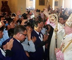 El cardenal Cipriani en la clausura del Jubileo de la Misericordia en Lima