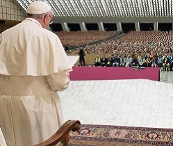 Durante la audiencia en el Aula Pablo VI, el Papa ha seguido con sus catequesis sobre la esperanza cristiana