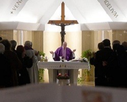 «Quien no conoce las caricias del Señor no conoce la doctrina cristiana», dice el Papa en su homilía